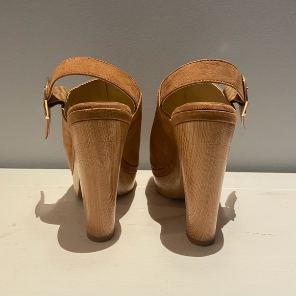 NEW ✨ Suede and Wooden Open Toe Heels - Picture 4 of 4